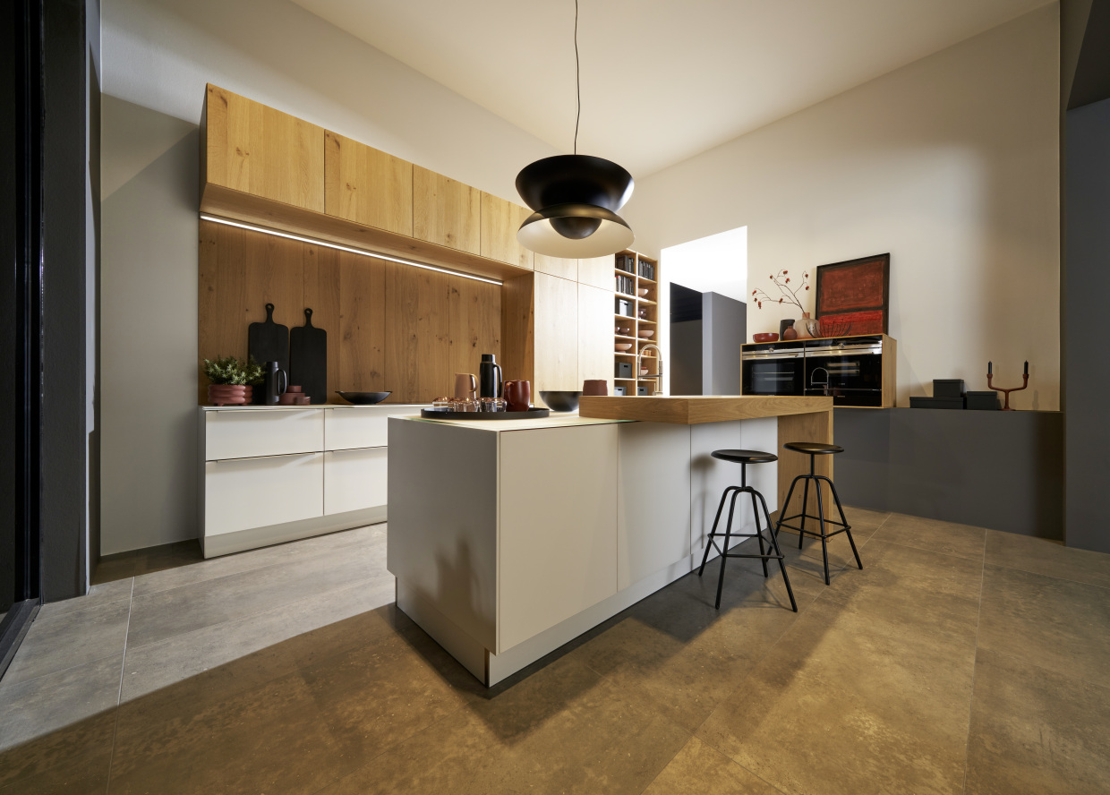 Glas Tec Plus — Modern
